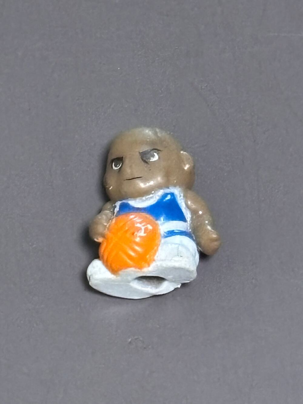 Squinkies Series 2 X139 Basketball Player 1" Collectible Figure
